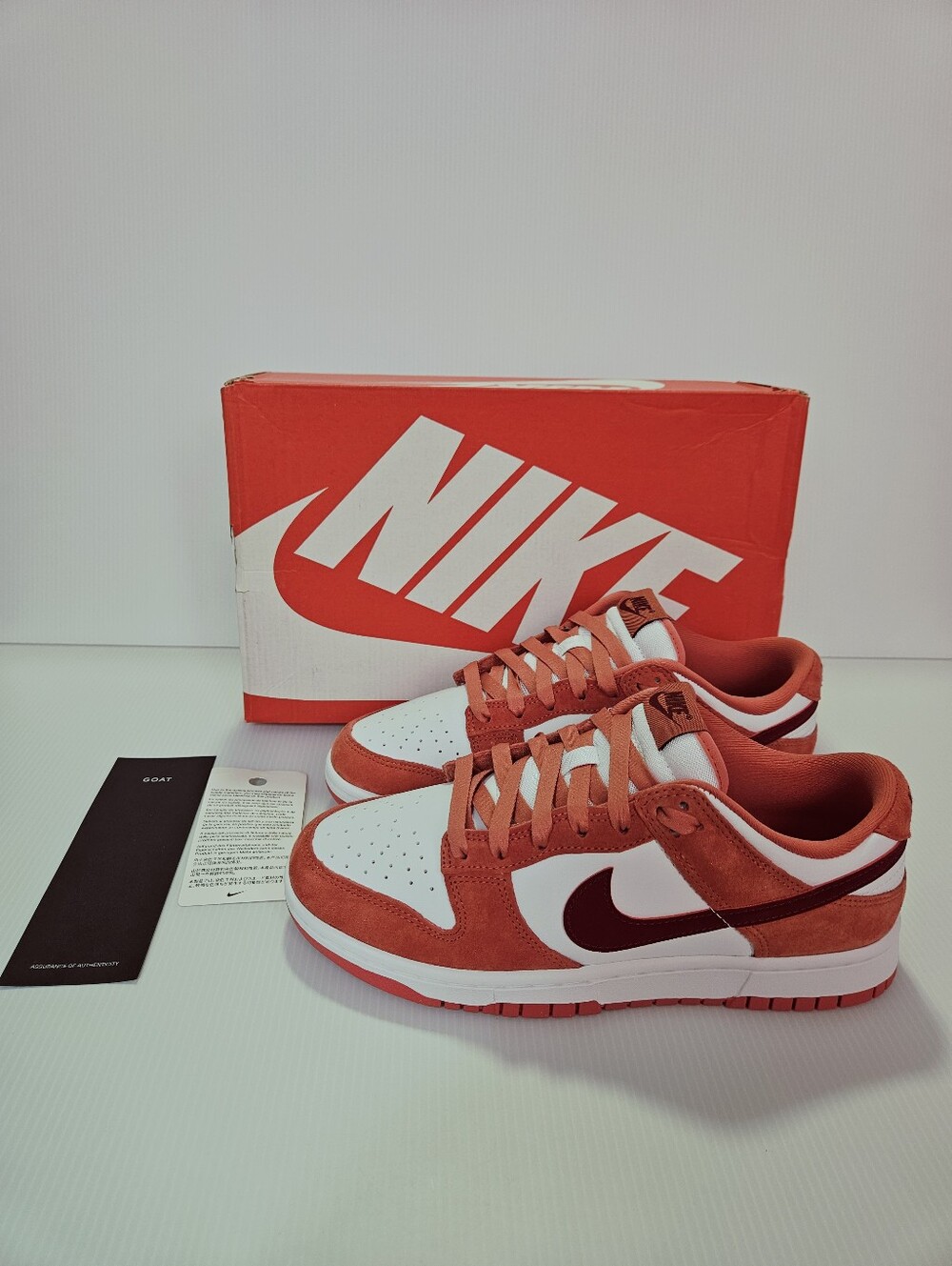 Nike Dunk Low Sneakers Unisex Sz 8.5 Valentine's Day V Day Red/White DV3028-100